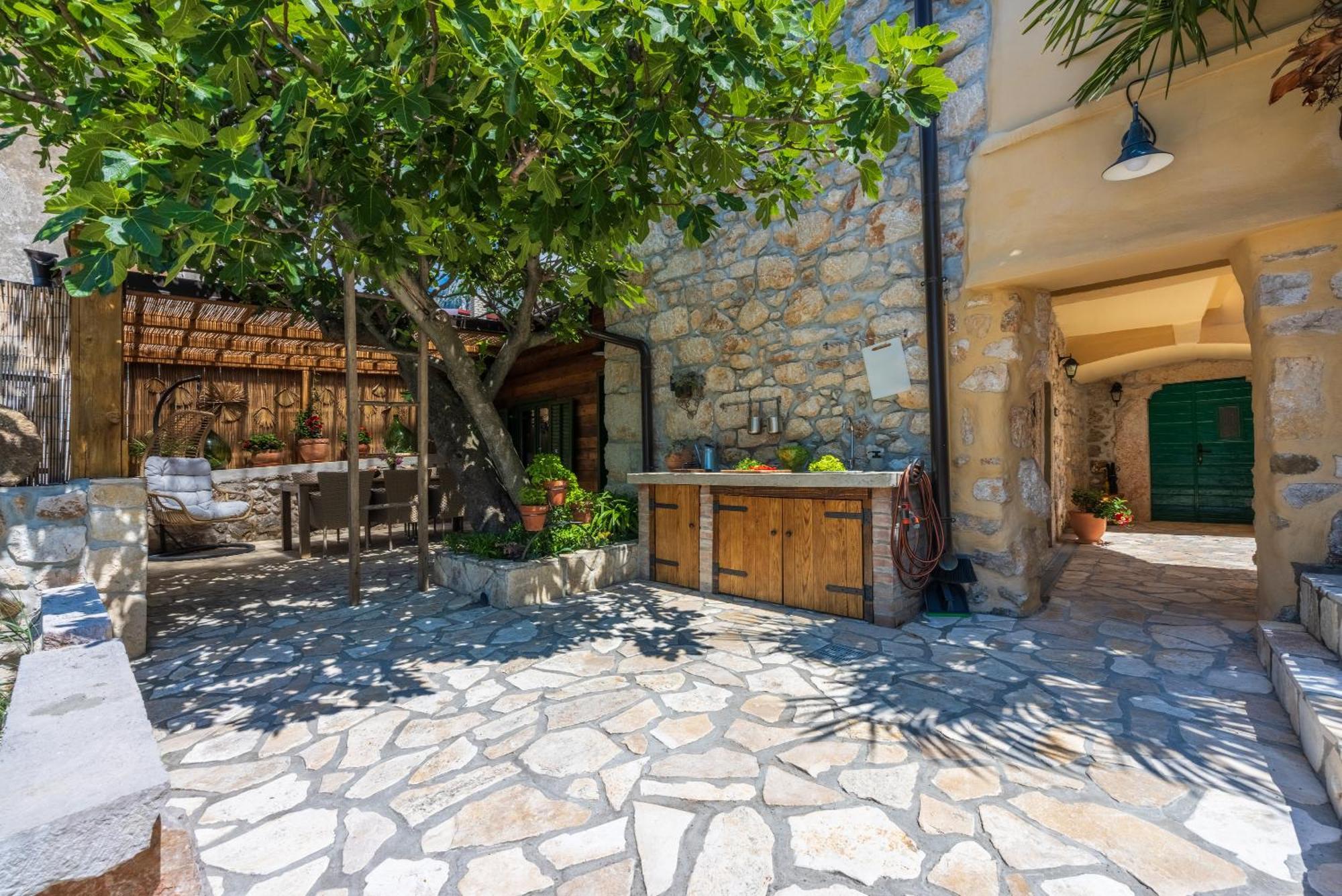 Villa Cocoon - Vacation Home With Heated Pool & Garden Bribir  Exterior foto